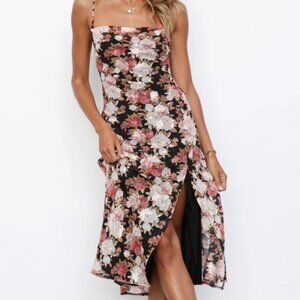 Weekend Feels Midi Dress Black